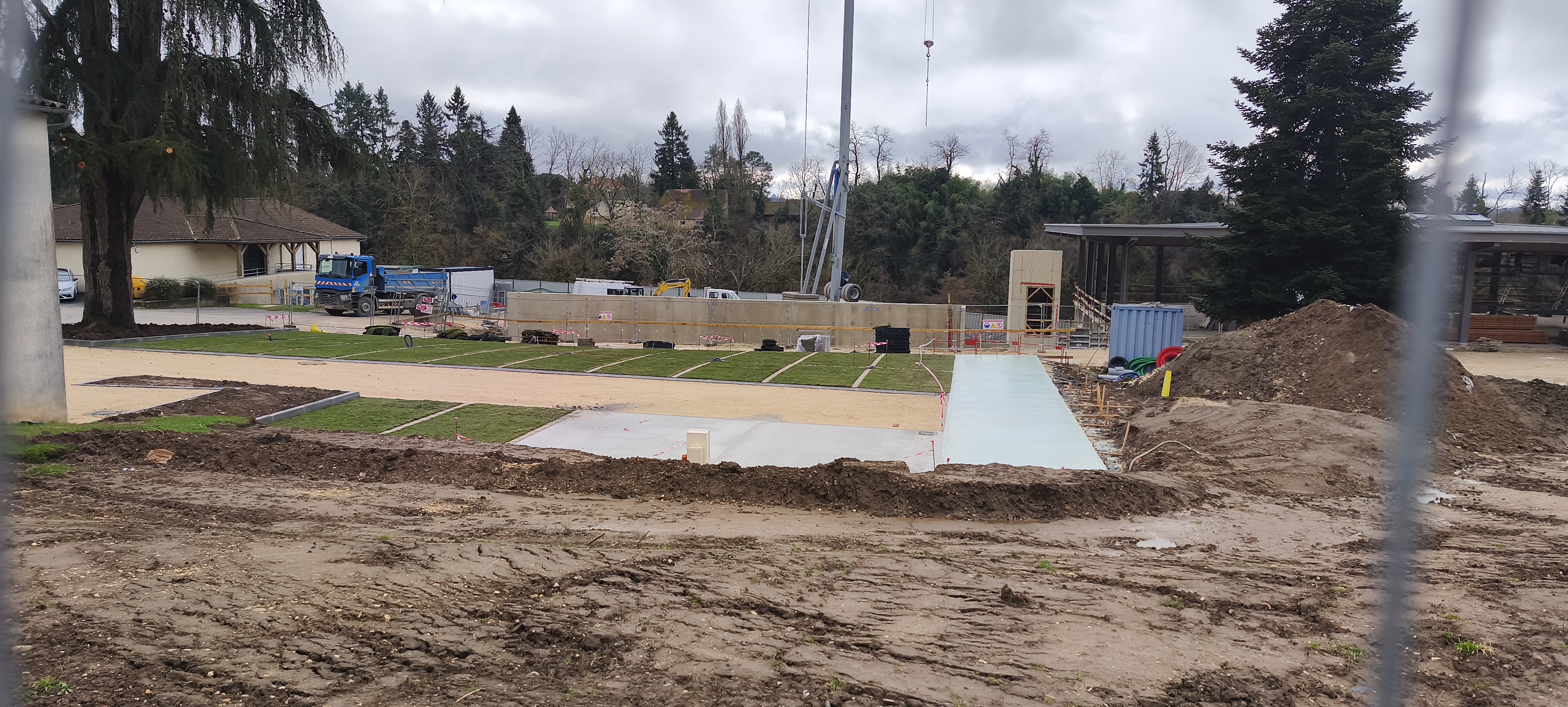 CREYSSE : nouvel aménagement du parc Bella Riva